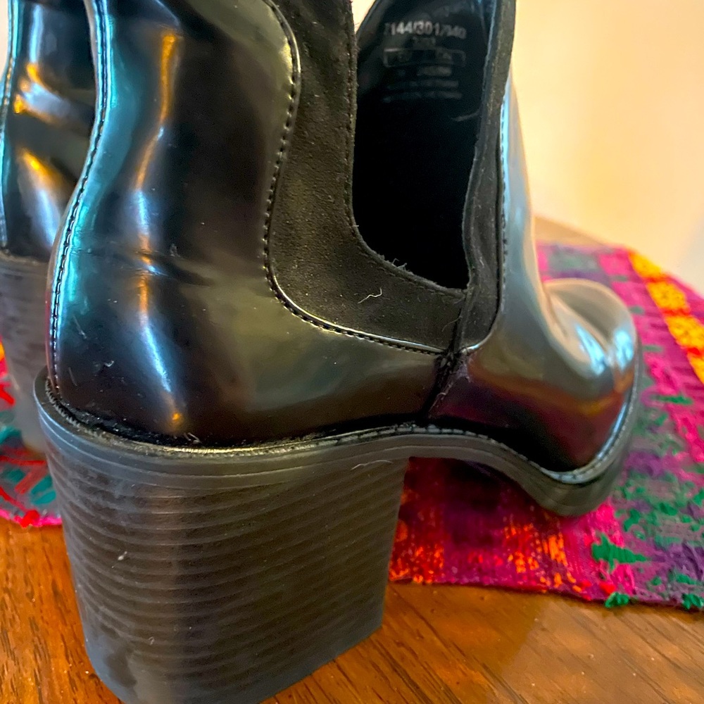Zara ankle boots - cut out - gently used
